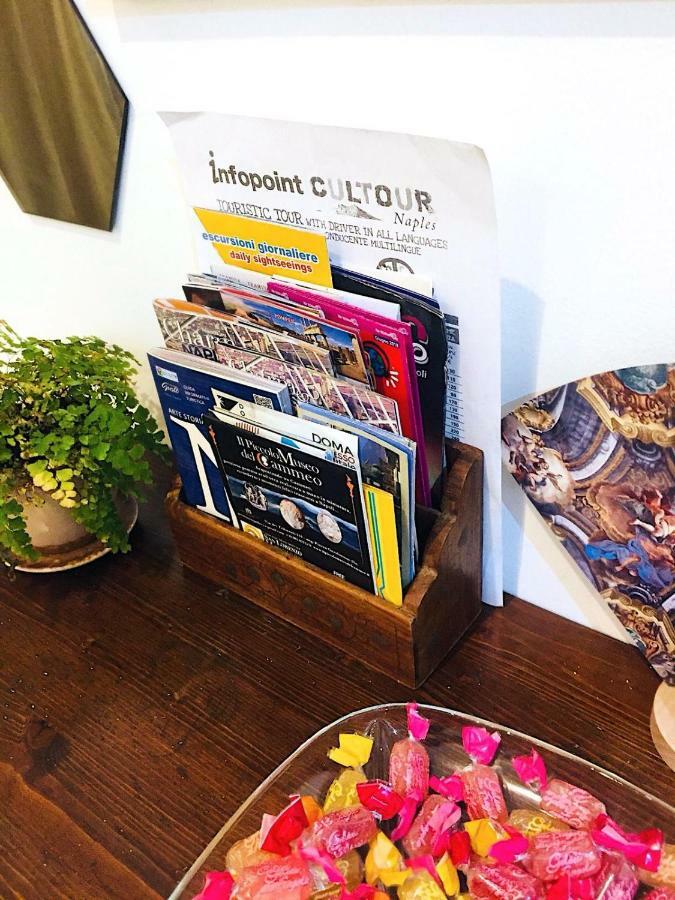 Lorenzo'S Art Studio เนเปิลส์ ภายนอก รูปภาพ
